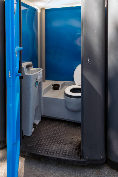 Best Emergency porta potty rental  in Surf City, NC